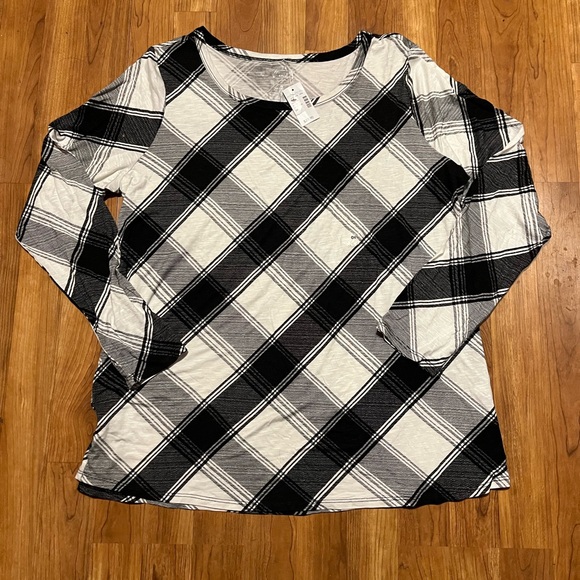 🆕 NWT Maurices 24/7 Black Plaid Long Sleeve Tee - Picture 5 of 5